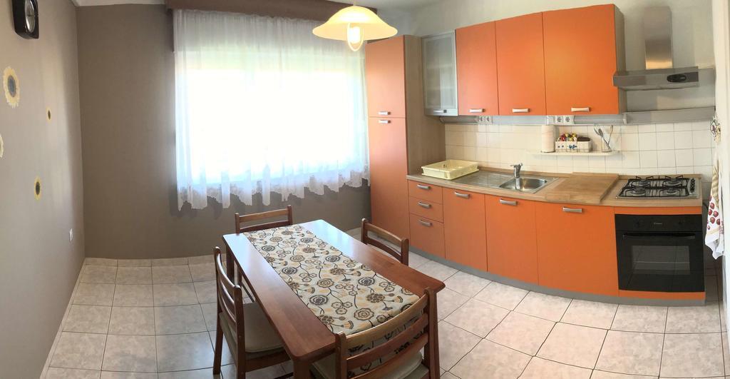 Ferienwohnung Luka Pula Exterior foto